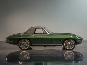 Image 7/16 of Chevrolet Corvette Sting Ray Convertible (1967)
