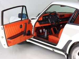 Image 22/31 of Porsche 911 Turbo 3.3 (1978)