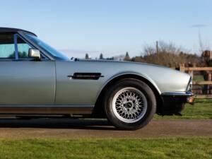 Image 33/50 of Aston Martin V8 EFi Volante (1987)