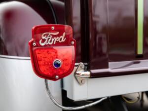 Image 15/17 of Ford F-100 (1953)