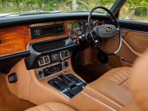 Bild 29/40 von Daimler Sovereign 4.2 (1976)