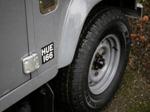 Bild 34/46 von Land Rover Defender 90 (2008)