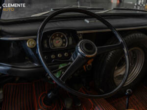 Image 8/11 de FIAT 850 Familiare (1974)