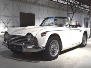 Bild 3/41 von Triumph TR 4A IRS (1965)
