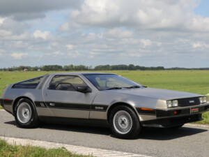 Image 30/32 of DeLorean DMC-12 (1981)