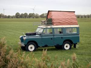 Image 46/69 of Land Rover 109 (1962)