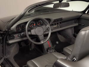 Bild 17/23 von Porsche 911 Carrera 3.2 (WTL) (1989)
