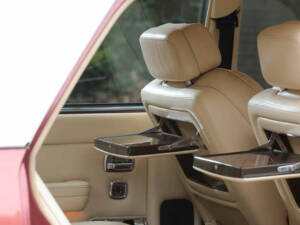 Image 32/50 of Bentley Mulsanne Turbo (1984)