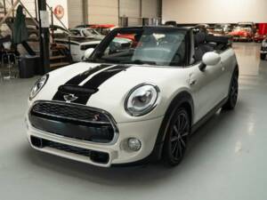 Image 36/50 de Mini Cooper S (2018)