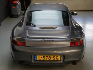 Afbeelding 6/50 van Porsche 911 Carrera (2001)