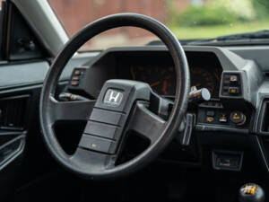 Immagine 36/48 di Honda Prelude (1985)