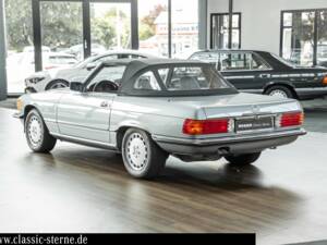 Image 3/15 of Mercedes-Benz 560 SL (1988)