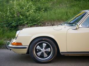 Bild 4/25 von Porsche 911 2.2 E (1970)