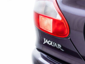 Image 20/26 of Jaguar XK8 4.0 (1999)