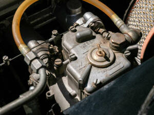 Afbeelding 21/47 van Aston Martin DB 6 Vantage (1966)