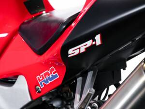 Bild 17/42 von Honda DUMMY (2000)