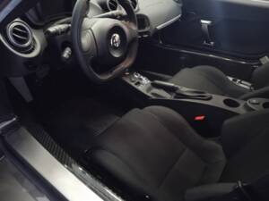 Image 11/13 of Alfa Romeo 4C (2014)