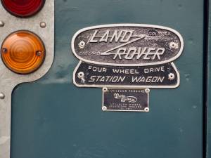 Image 17/69 of Land Rover 109 (1962)