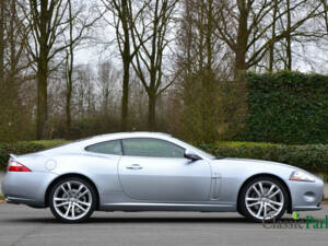 Image 6/50 de Jaguar XK 4.2 (2006)