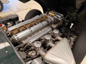 Image 28/30 de Jaguar Type E (2+2) (1966)