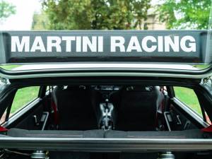 Afbeelding 29/50 van Lancia Delta HF Integrale Evoluzione I &quot;Martini 5&quot; (1992)
