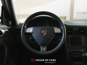 Bild 25/42 von Porsche 911 Carrera (2005)
