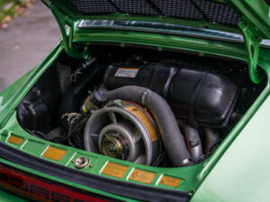 Imagen 3/28 de Porsche 911 Carrera 3.0 (1975)