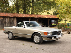 Imagen 2/54 de Mercedes-Benz 300 SL (1985)