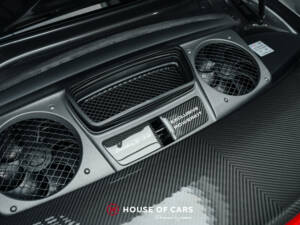 Image 16/25 of Porsche 911 Turbo S Exclusive (2018)