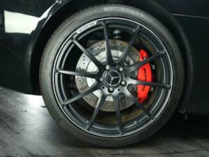 Image 29/30 of Mercedes-Benz SLS AMG Roadster (2012)