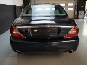 Imagen 35/50 de Jaguar XJ 8 4.2 (2008)