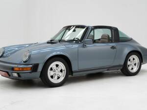 Immagine 1/15 di Porsche 911 Carrera 3.2 (1984)