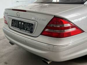 Image 11/15 of Mercedes-Benz CL 55 AMG (2004)