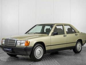 Image 1/50 de Mercedes-Benz 190 E (1986)