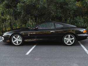 Bild 29/50 von Aston Martin DB 7 GT (2003)