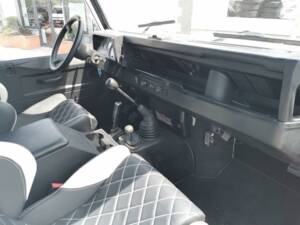 Image 20/45 of Land Rover Defender 110 Td5 (2001)