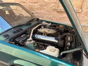 Image 19/23 of BMW 325i Touring (1993)