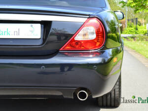 Imagen 19/50 de Jaguar XJ 2.7 D (2008)