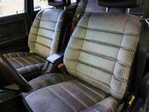 Immagine 35/39 di Audi 200 5T (1982)
