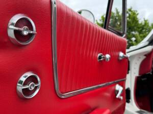 Image 24/52 of Chevrolet Corvette Sting Ray Convertible (1963)