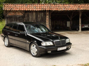Bild 5/89 von Mercedes-Benz C 43 AMG T (1998)