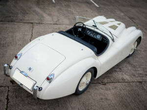 Image 5/8 of Jaguar XK 120 OTS (1952)