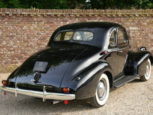 Image 23/50 of Oldsmobile F-Series Business Coupe (1938)