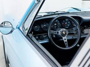 Image 9/40 de Porsche 911 2.2 E (1969)