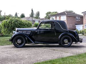 Image 8/33 of Morris 12&#x2F;4 (1935)