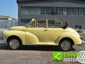 Image 4/10 of Morris Minor 1000 (1977)