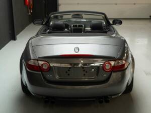 Image 22/46 of Jaguar XKR (2008)