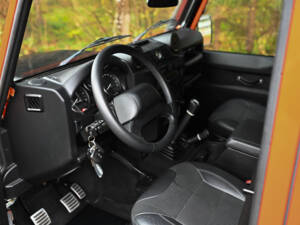 Image 29/39 of Land Rover Defender 110 (2015)