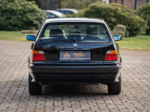 Bild 17/44 von BMW 328i Touring (1997)