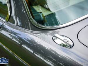 Image 42/57 de Jaguar XJ 12 (1986)
